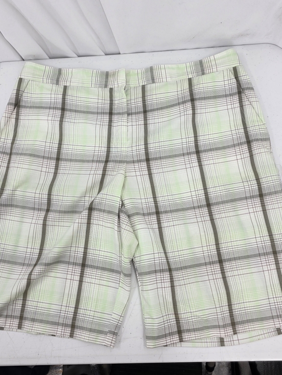 Izod Pants - IZOD PerformX Women's Plaid Bermuda Golf Shorts Green White Plaid Size 12.